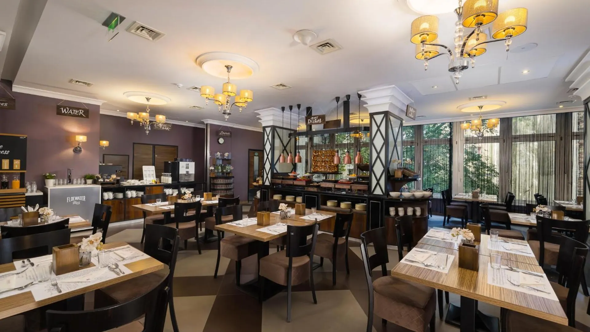 Carlton Hotel Buda Castle بودابست