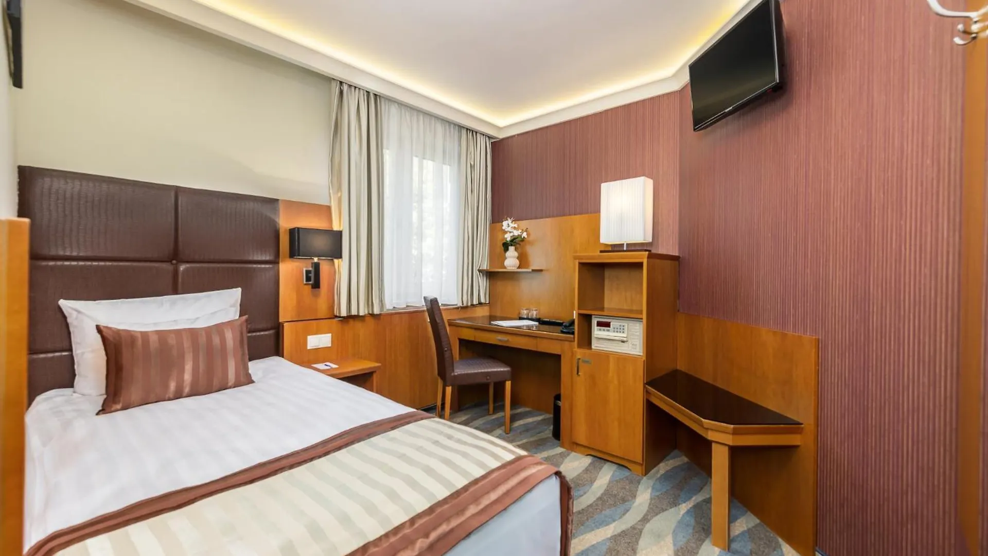 Exe Carlton Hotel Budapest