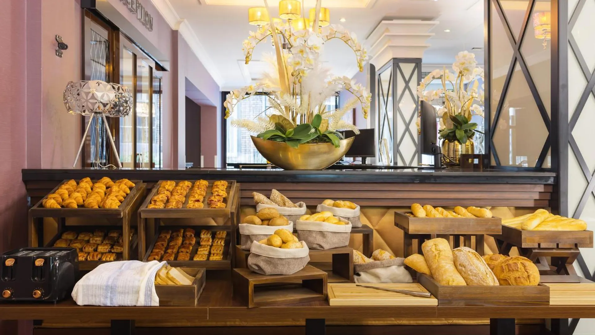 Exe Carlton Hotel Budapest 4*,